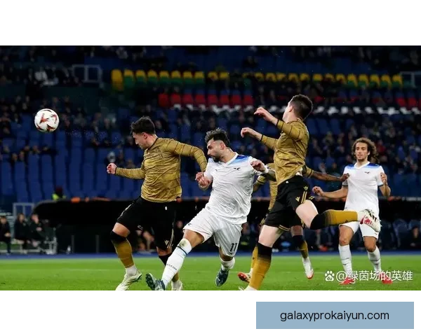 拉齐奥锋线表现